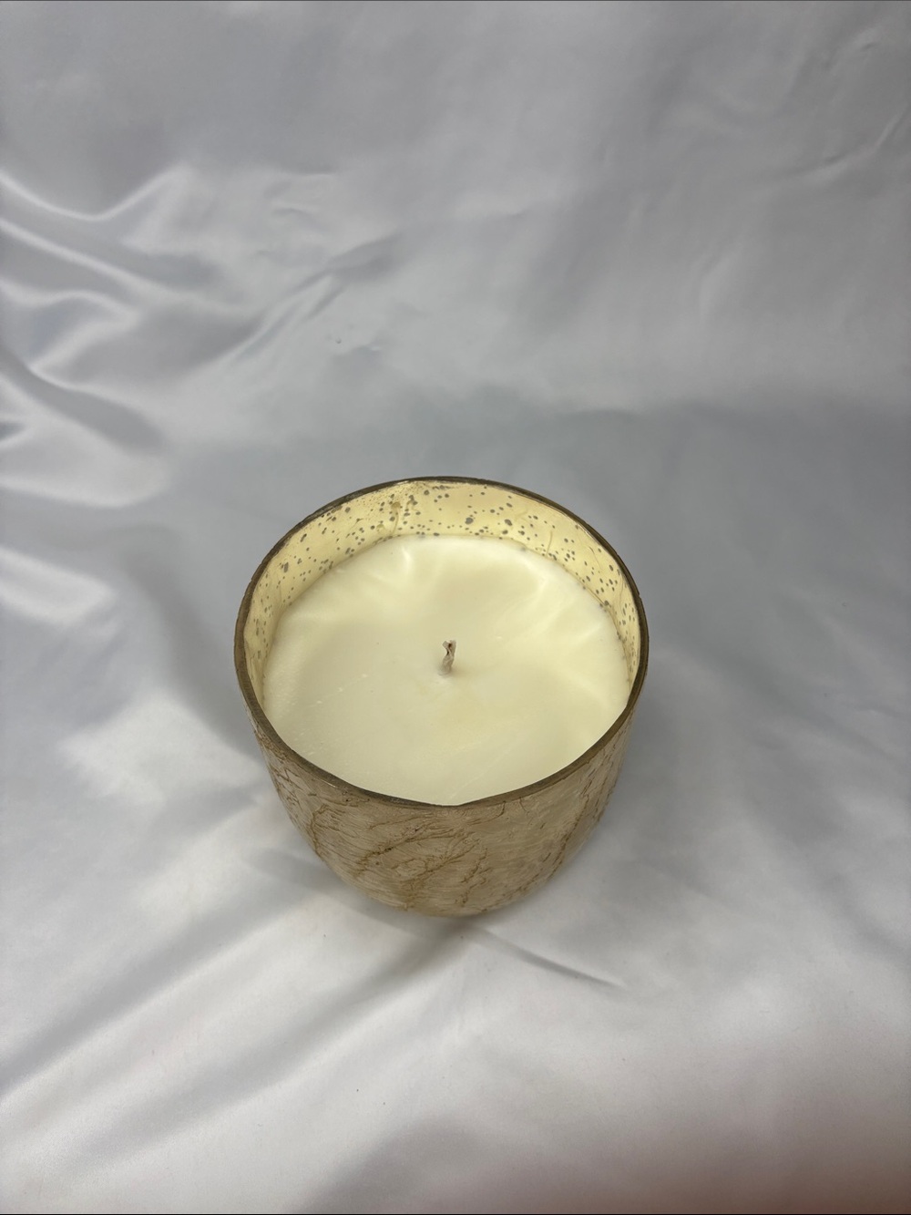 Illume - Winter White Vanity Candle - New